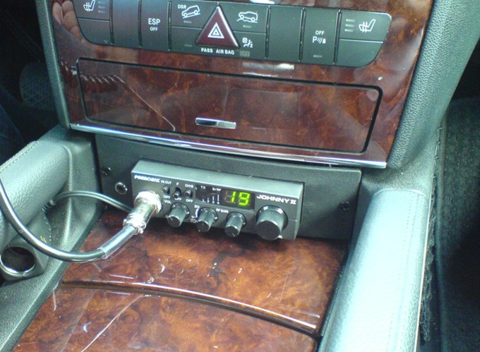 CB Radio w Mercedesie ML - SAXON